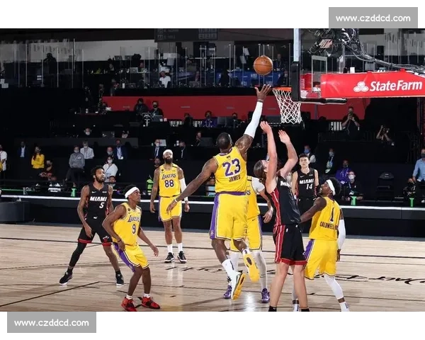 NBA总决赛湖人对热火第四战全场录像回顾与关键瞬间解析